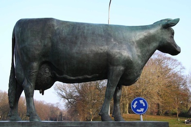 Statue by G. Adema to mark 75th anniversary of stud book